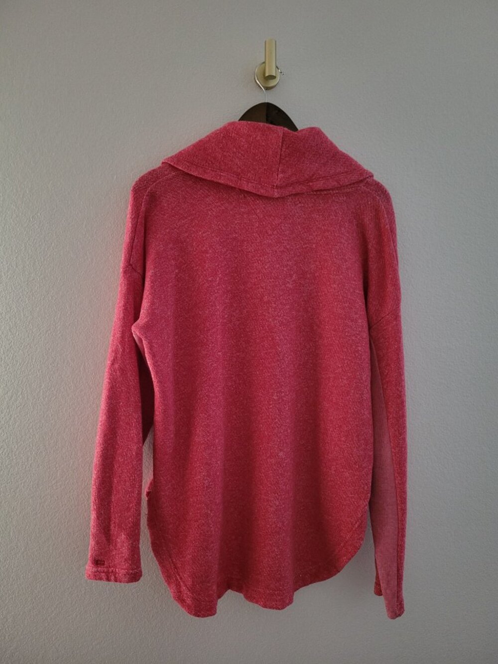Tommy Hilfiger Athluxe Cowl Neck Fleece Sweater Large Red Pink Womens Cozycore - Picture 14 of 16